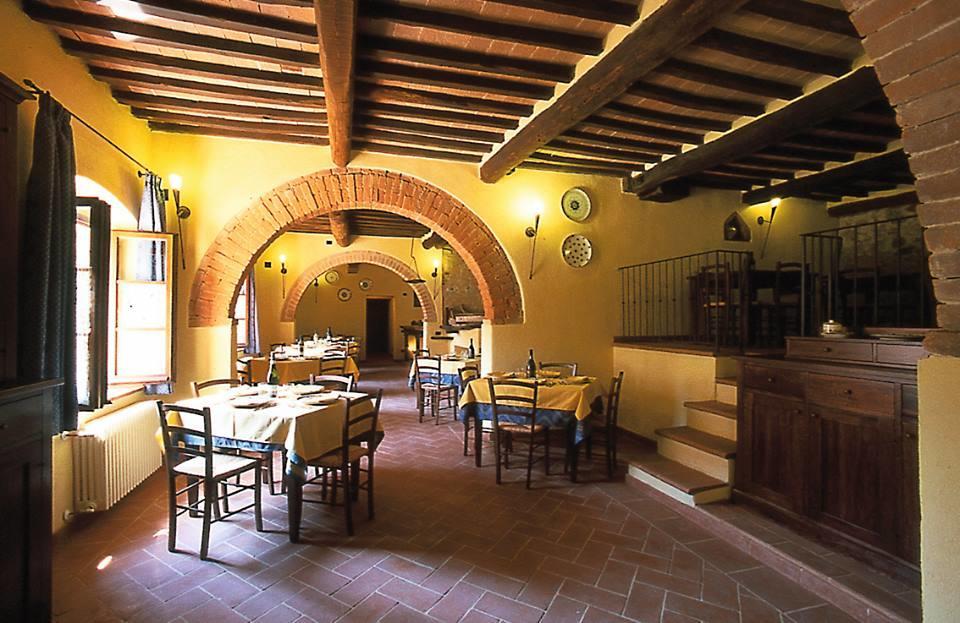 Agriturismo Il Mulino Delle Pile Киусдино Екстериор снимка