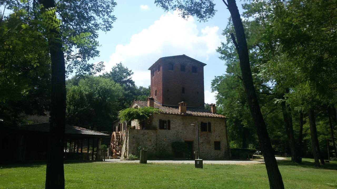 Agriturismo Il Mulino Delle Pile Киусдино Екстериор снимка