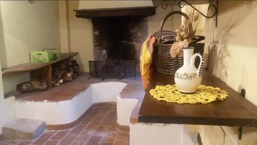 Agriturismo Il Mulino Delle Pile Киусдино Екстериор снимка