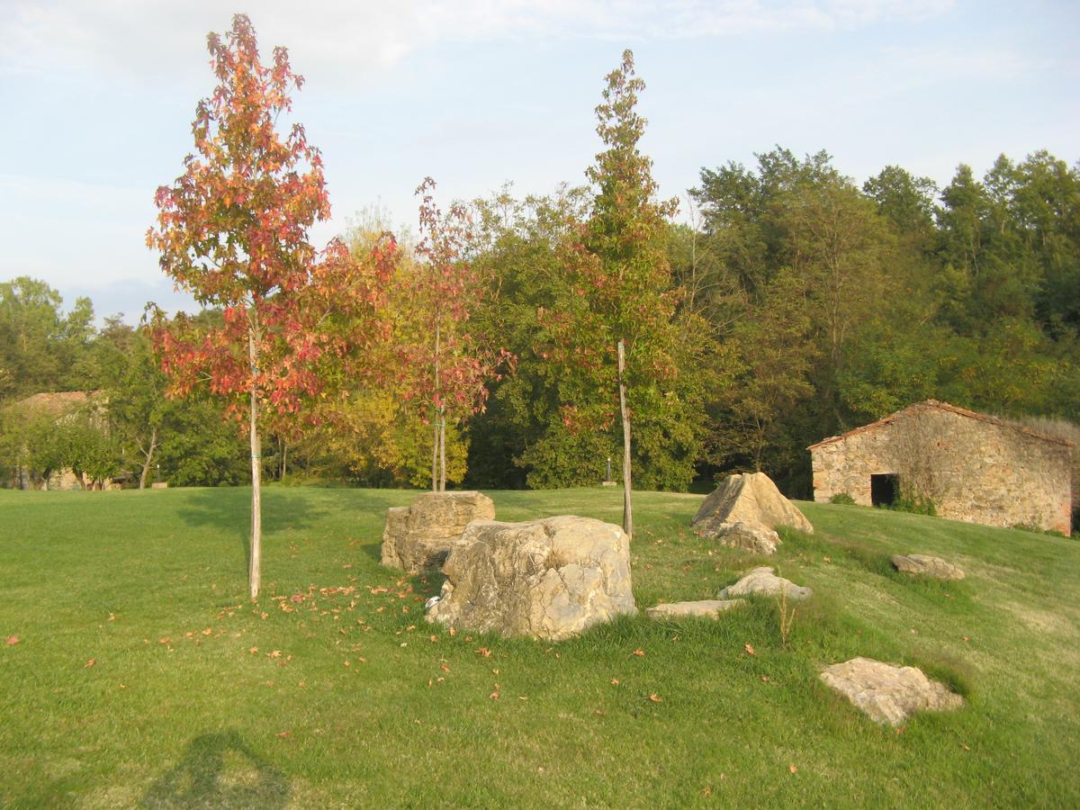 Agriturismo Il Mulino Delle Pile Киусдино Екстериор снимка