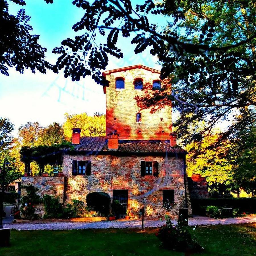 Agriturismo Il Mulino Delle Pile Киусдино Екстериор снимка
