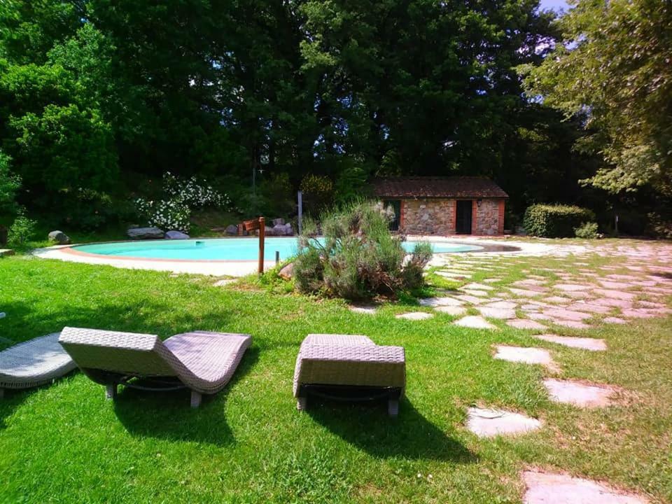 Agriturismo Il Mulino Delle Pile Киусдино Екстериор снимка