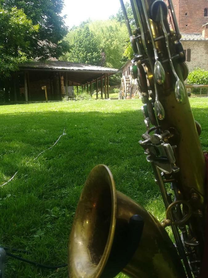 Agriturismo Il Mulino Delle Pile Киусдино Екстериор снимка