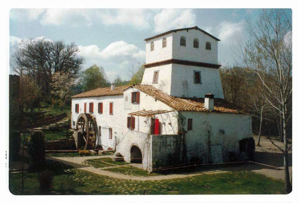 Agriturismo Il Mulino Delle Pile Киусдино Екстериор снимка