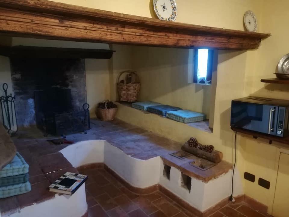 Agriturismo Il Mulino Delle Pile Киусдино Екстериор снимка