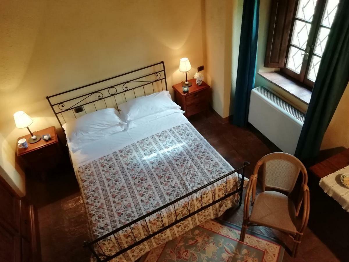 Agriturismo Il Mulino Delle Pile Киусдино Екстериор снимка
